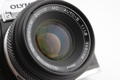 Olympus OM-10 + 50mm f1.8 (#4453)