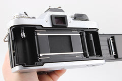 Canon AV-1 + 50mm f1.8 (#4535)