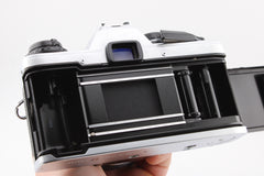 Olympus OM-10 + 50mm f1.8 (#4720)