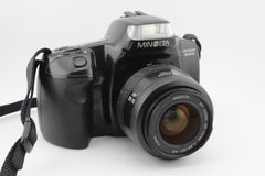 Minolta Dynax 300Si + 35-70mm (#4727)