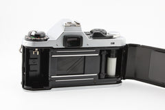 Pentax ME Super + 50mm f2 (#3721)