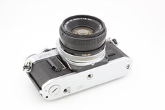 Canon AT-1 + 50mm f1.8 (#3802)