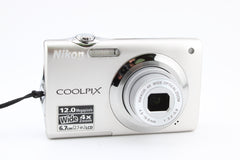 Nikon Coolpix S3000 (#3882)