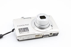 Nikon Coolpix S3000 (#3882)