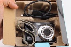 Fujifilm Finepix AX600 (#4043)