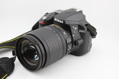 Nikon D3300 + 18-105mm f3.5-5.6 (#4068)