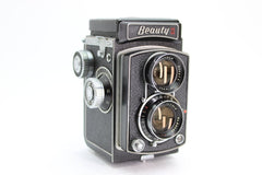 Beauty III TLR 7.5cm f3.1 (#3374) - Beauty