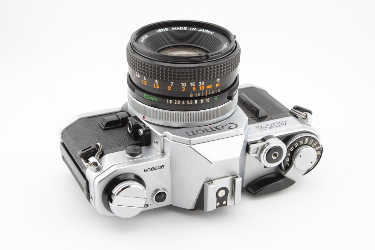Canon AE - 1 + 50mm f1.8 (4112) - Canon
