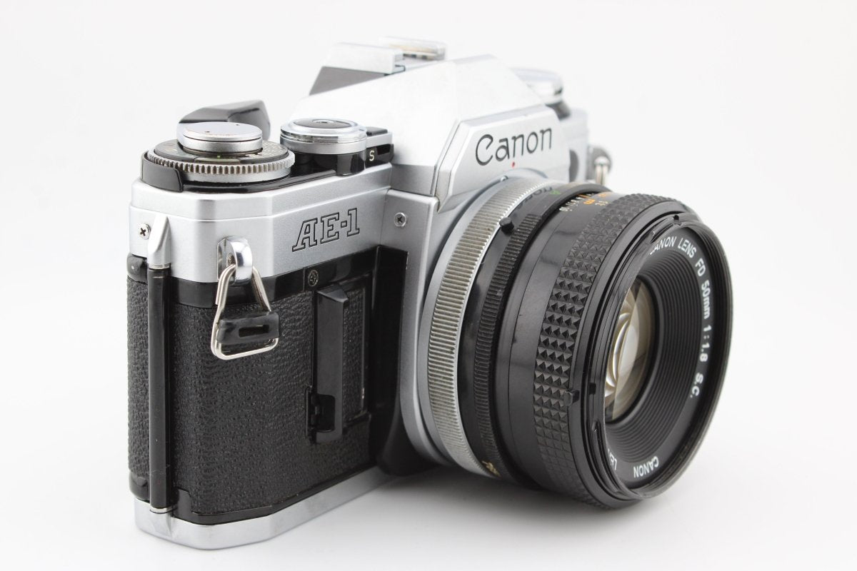 Canon AE - 1 + 50mm f1.8 (4454) - Canon