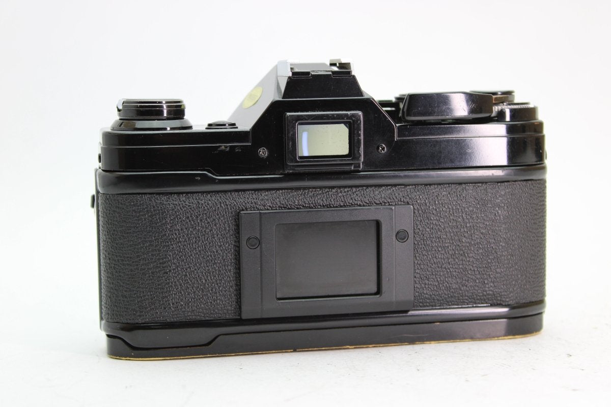 Canon AE-1 + 50mm f1.8 - Canon