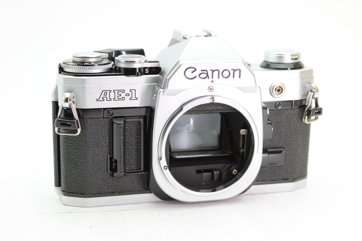 Canon AE - 1 Chrome Body (#3530) - Canon
