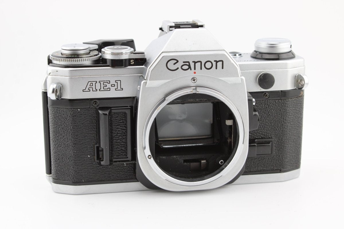 Canon AE - 1 Chrome Body (4115) - Canon