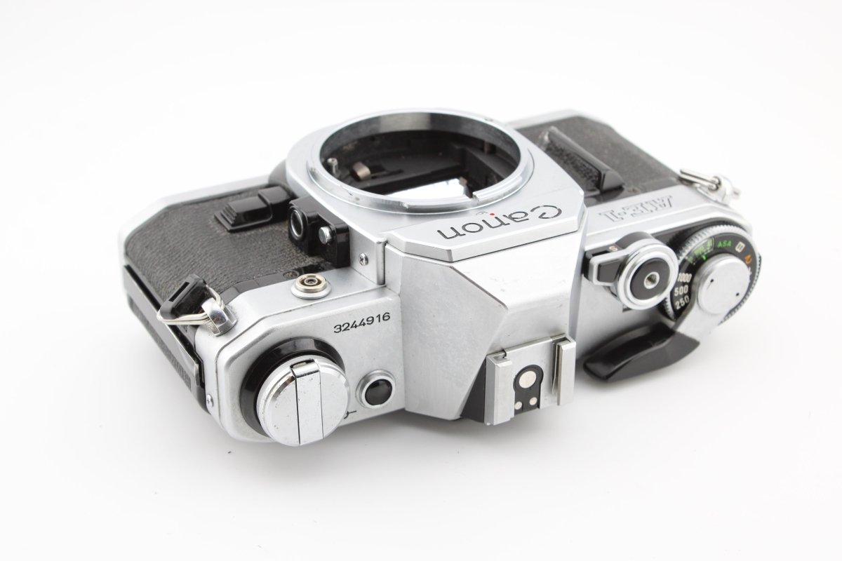 Canon AE - 1 Chrome Body (4120) - Canon