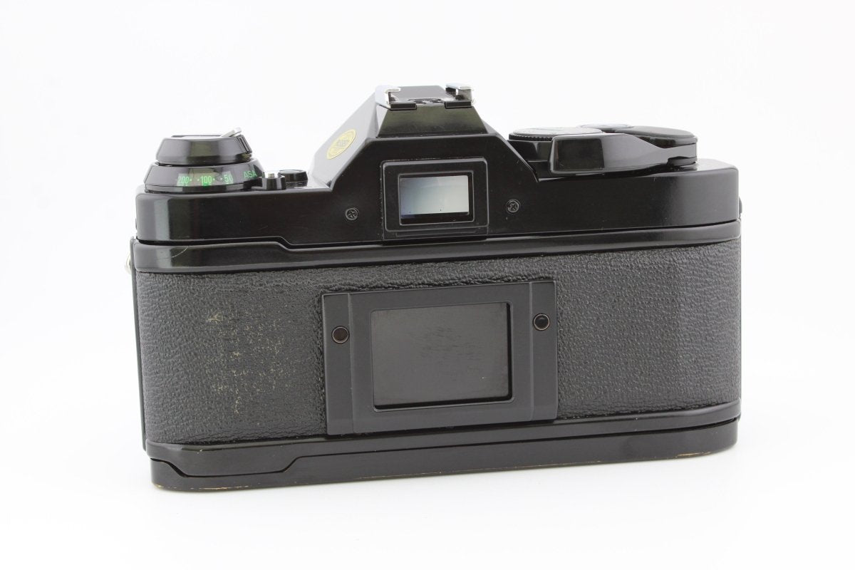 Canon AE - 1 Program + 28mm f2.8 (#3803) - Canon