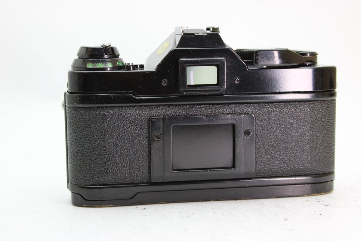 Canon AE-1 Program + 50mm f1.8 - Canon