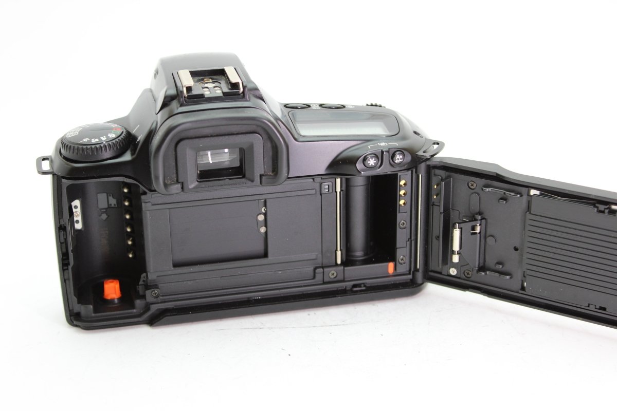 Canon EOS 3000 (#3604) - Canon