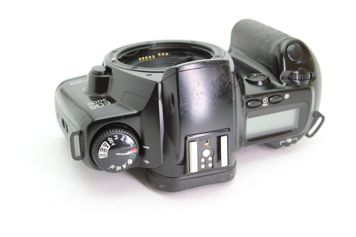 Canon EOS 3000 (#3604) - Canon