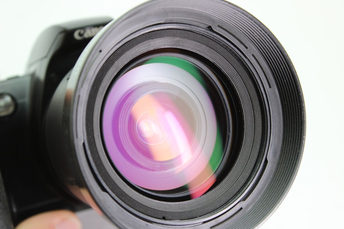 Canon EOS 500 + 28 - 200mm f3.8 - 5.6 (#2947) - Canon