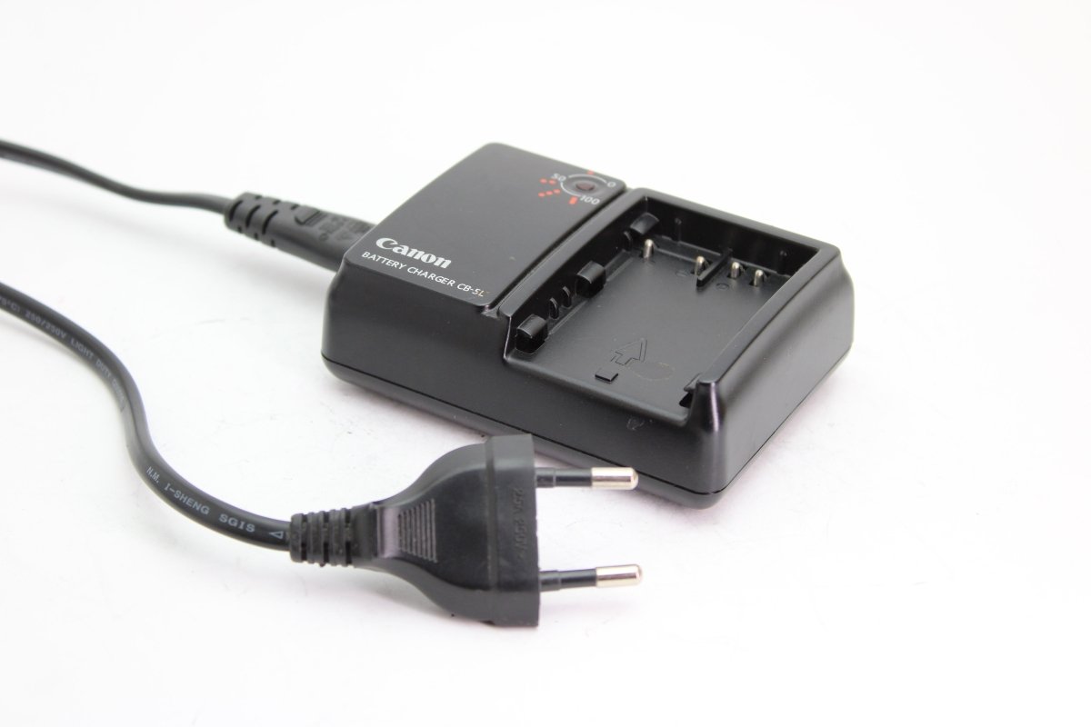 Canon EOS 50D + 18 - 55mm f3.5 - 5.6 IS (#3373) - Canon