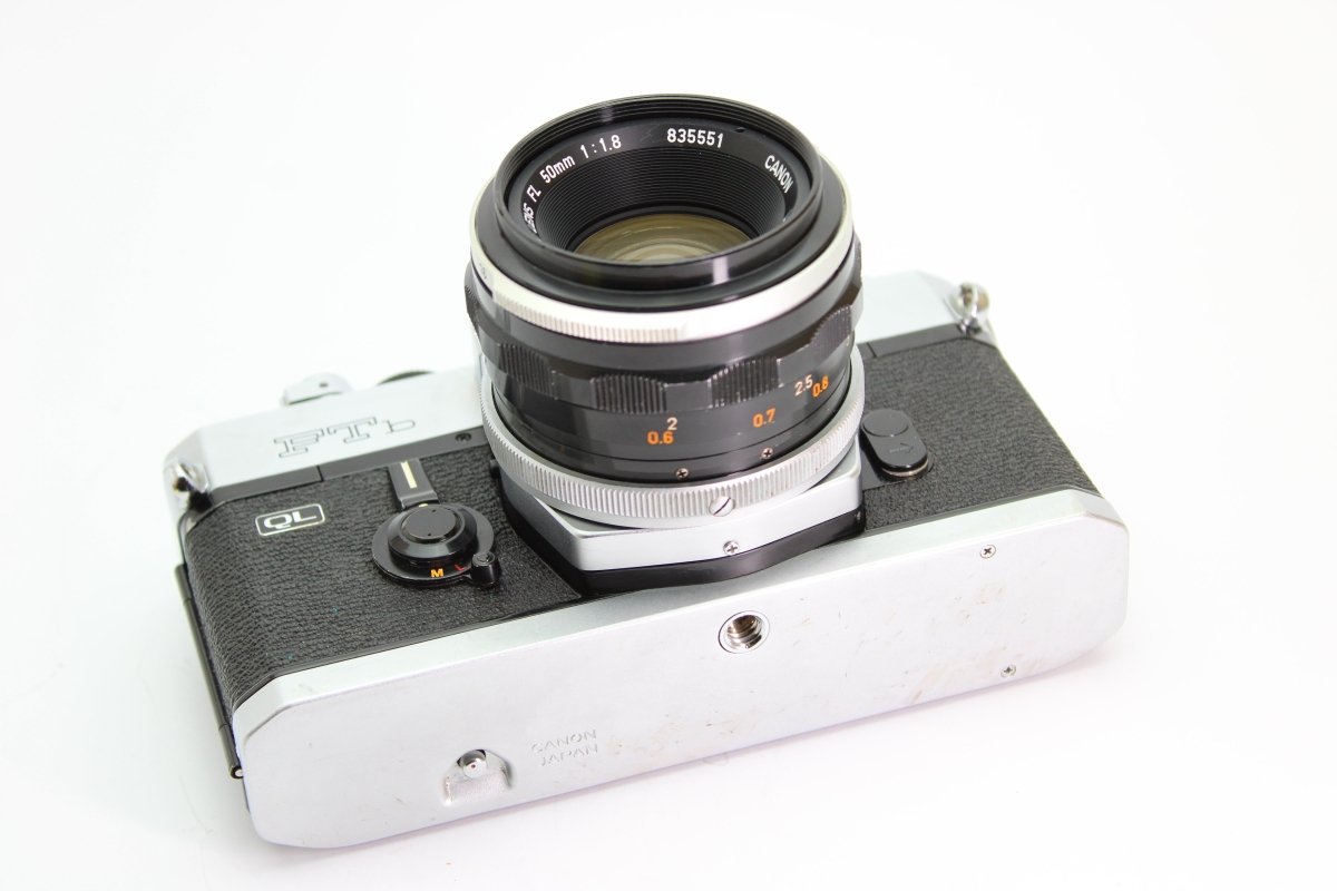 Canon FTb QL + 50mm f1.8 (#3027) - Canon