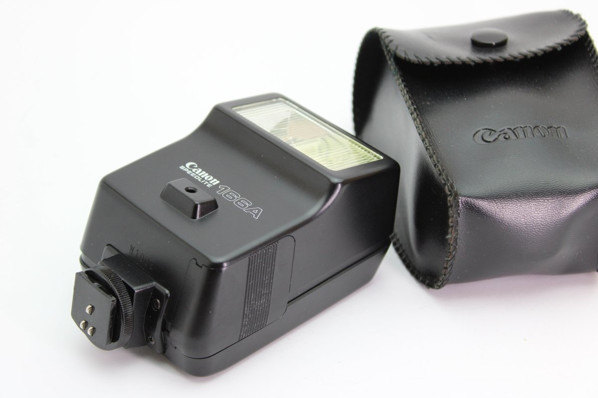 Canon Speedlite 166A Flash with Case (#2297) - Canon