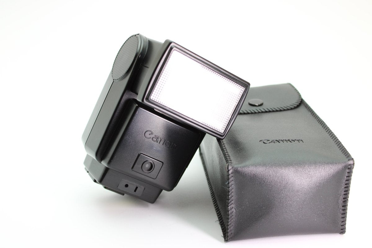 Canon Speedlite 199A Flash with Case (#2299) - Canon