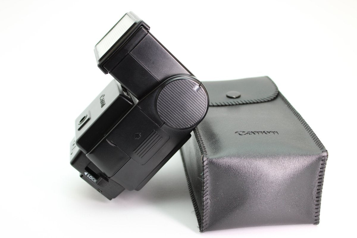 Canon Speedlite 199A Flash with Case (#2299) - Canon