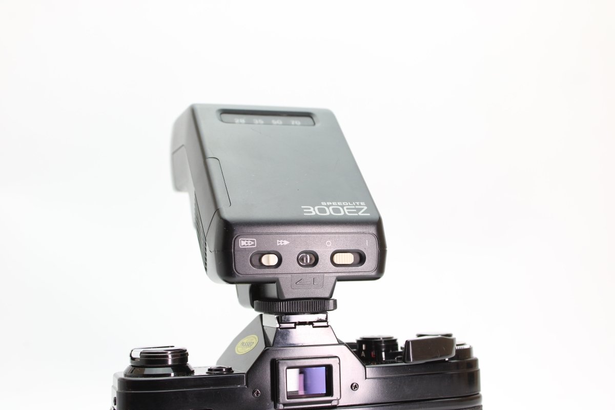 Canon Speedlite 300EZ #1926 - Canon