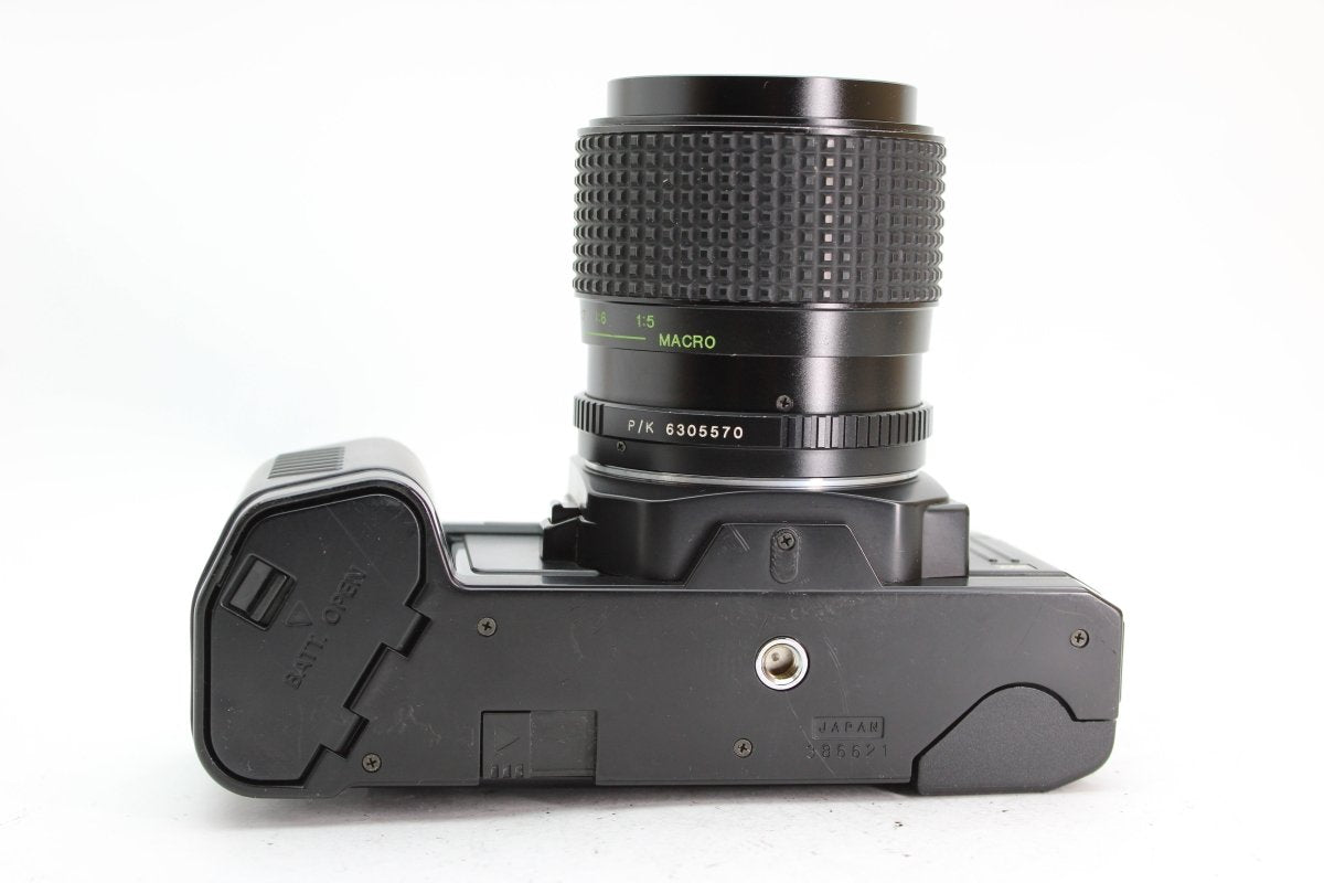 Chinon CP-7m + 35-70mm f3.5-4.8 - Chinon