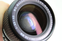 Cosina 35 - 70mm f3.5 - 4.5 M42 (#3486) - Cosina