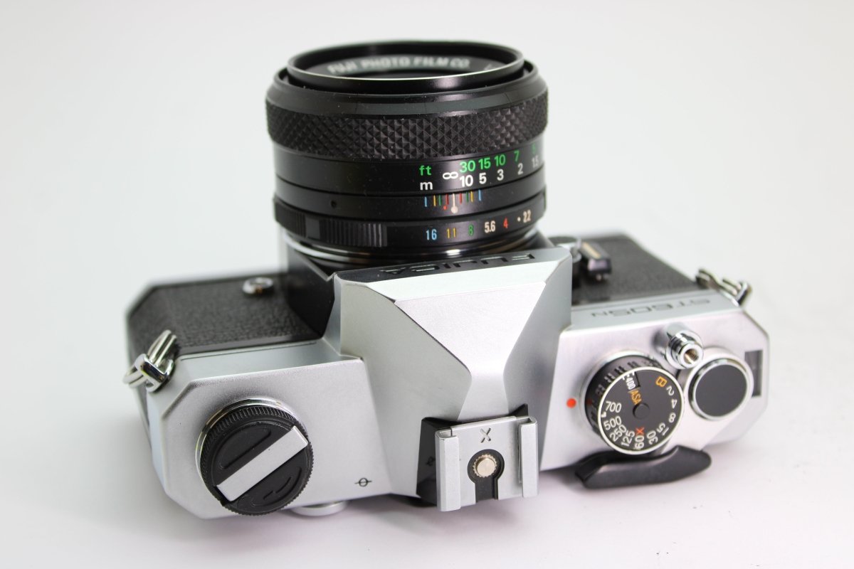 Fujica ST605N + 55mm f2.2 (#2426) - Fujica