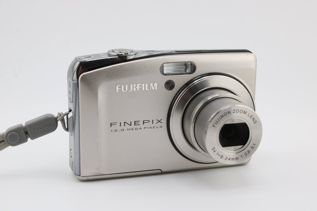Fujifilm Finepix F50 fd (#3643) - Fujifilm
