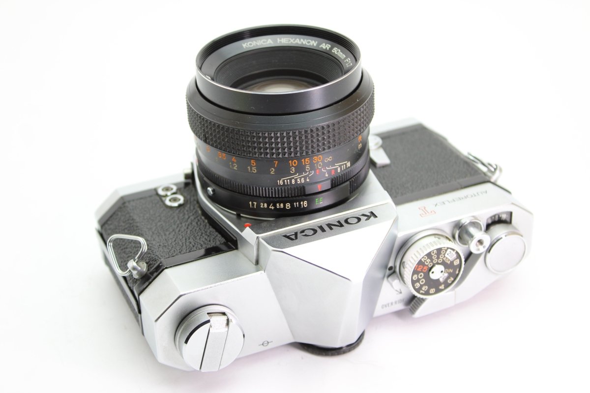 Konica Autoreflex T + 50mm f1.7 (#3205) - Konica