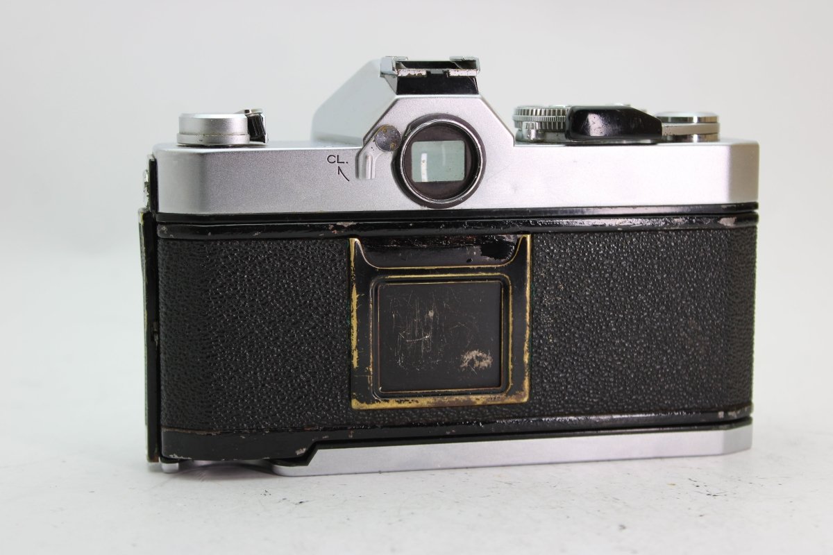 Konica AutoReflex T3 - Konica