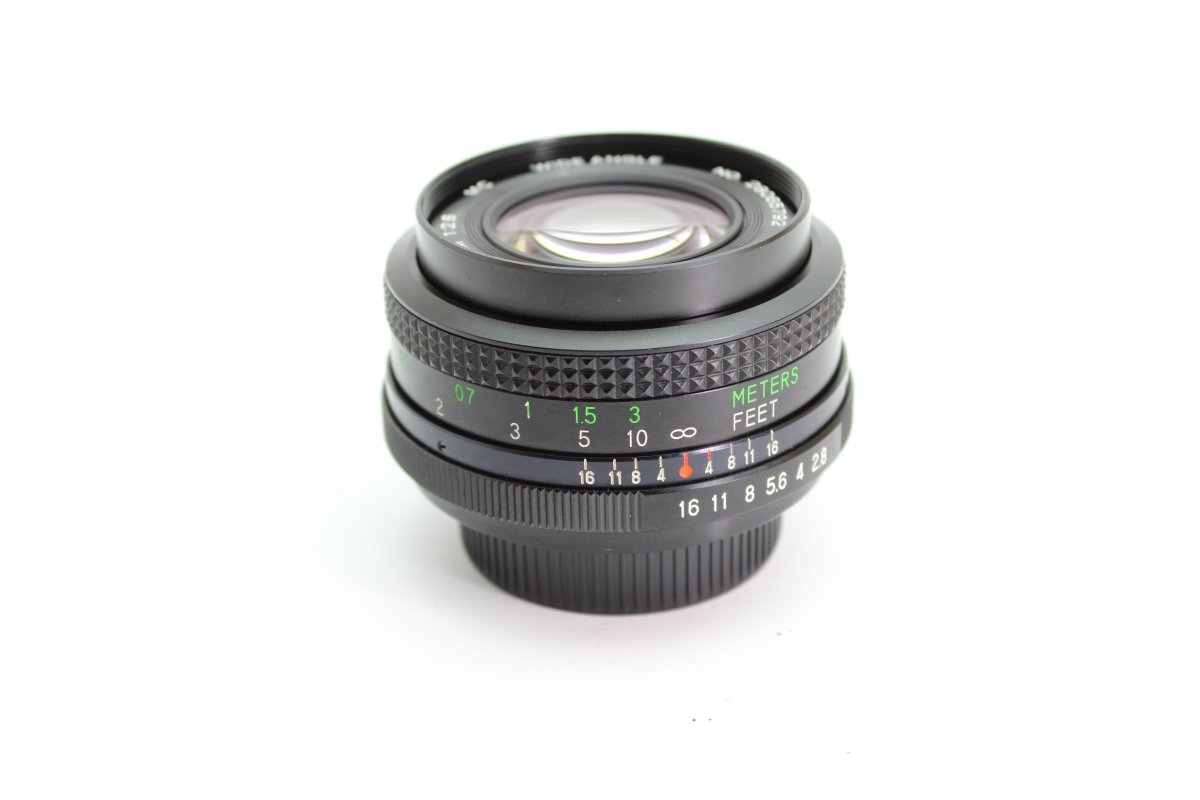 M42 - Vivitar 28mm f2.8 MC Wide Angle (#2441) - Pentax