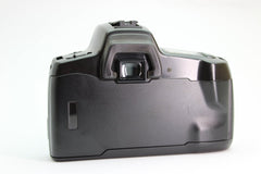 Minolta Dynax 300si + 35-70mm Minolta AF f3.5-4.5 Lens (#2327) - Minolta