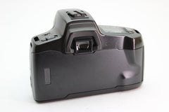 Minolta Dynax 300si + 35 - 80mm f4 - 5.6 (#2476) - Minolta