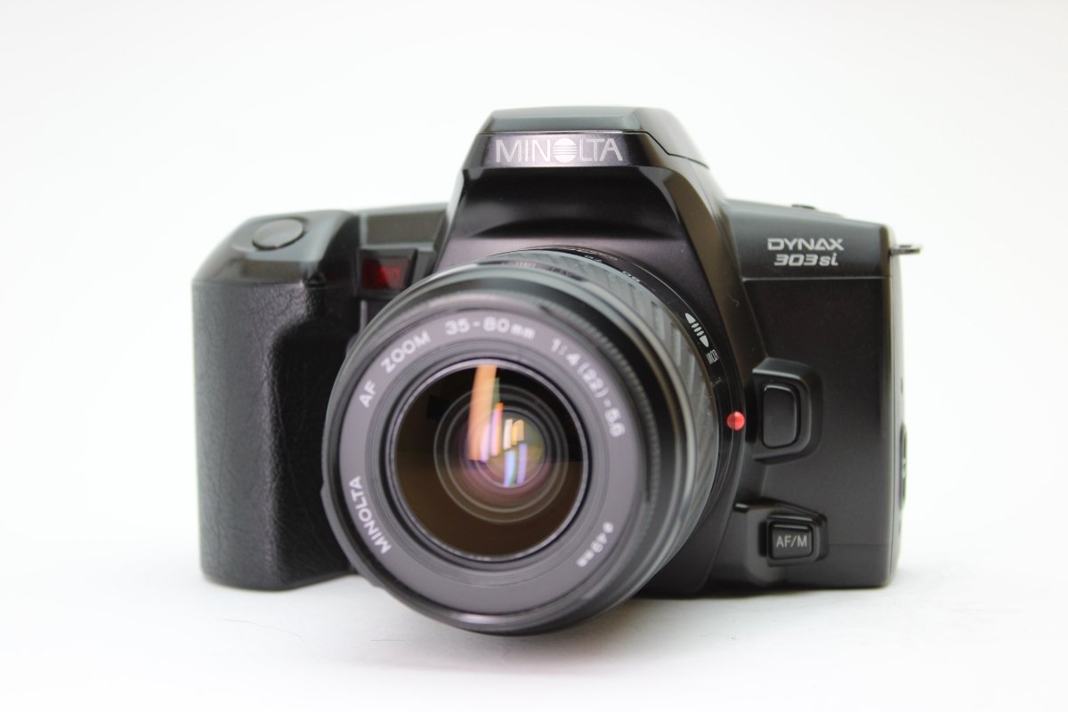 Minolta Dynax 303si + 35-80mm Minolta AF f4-5.6 Lens (#2326) - Minolta