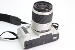 Minolta Dynax 40 + 28 - 100mm f3.5 - 5.6 (#3070) - Minolta