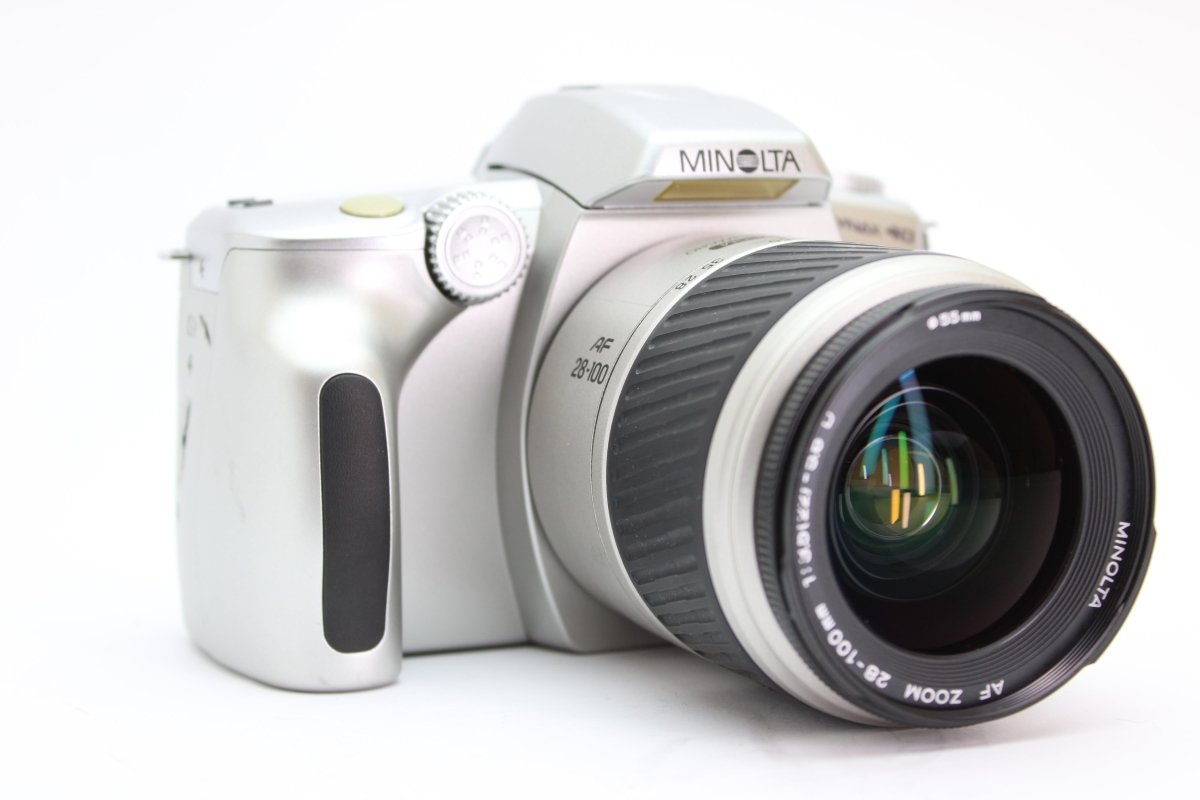 Minolta Dynax 40 + 28-100mm Minolta AF f3.5-5.6 D Lens (#2324) - Minolta