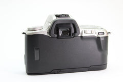 Minolta Dynax 404si + 28-80mm Minolta AF f3.5-5.6 Lens (#2322) - Minolta