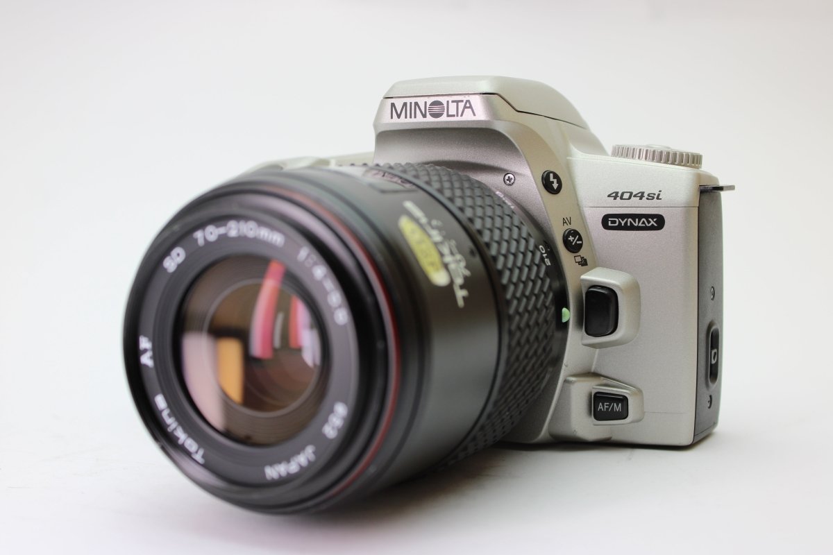 Minolta Dynax 404si + 70-210mm Tokina AF f4-5.6 Lens (#2335) - Minolta