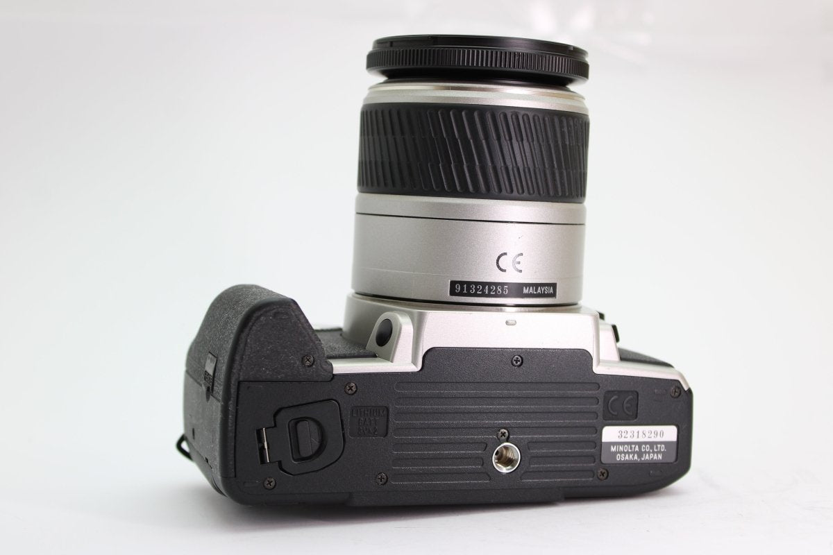 Minolta Dynax 5 + 28-80mm Minolta AF f3.5-5.6 D Lens (#2328) - Minolta