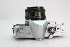 Minolta SR-1 + 50mm f1.7 - Minolta