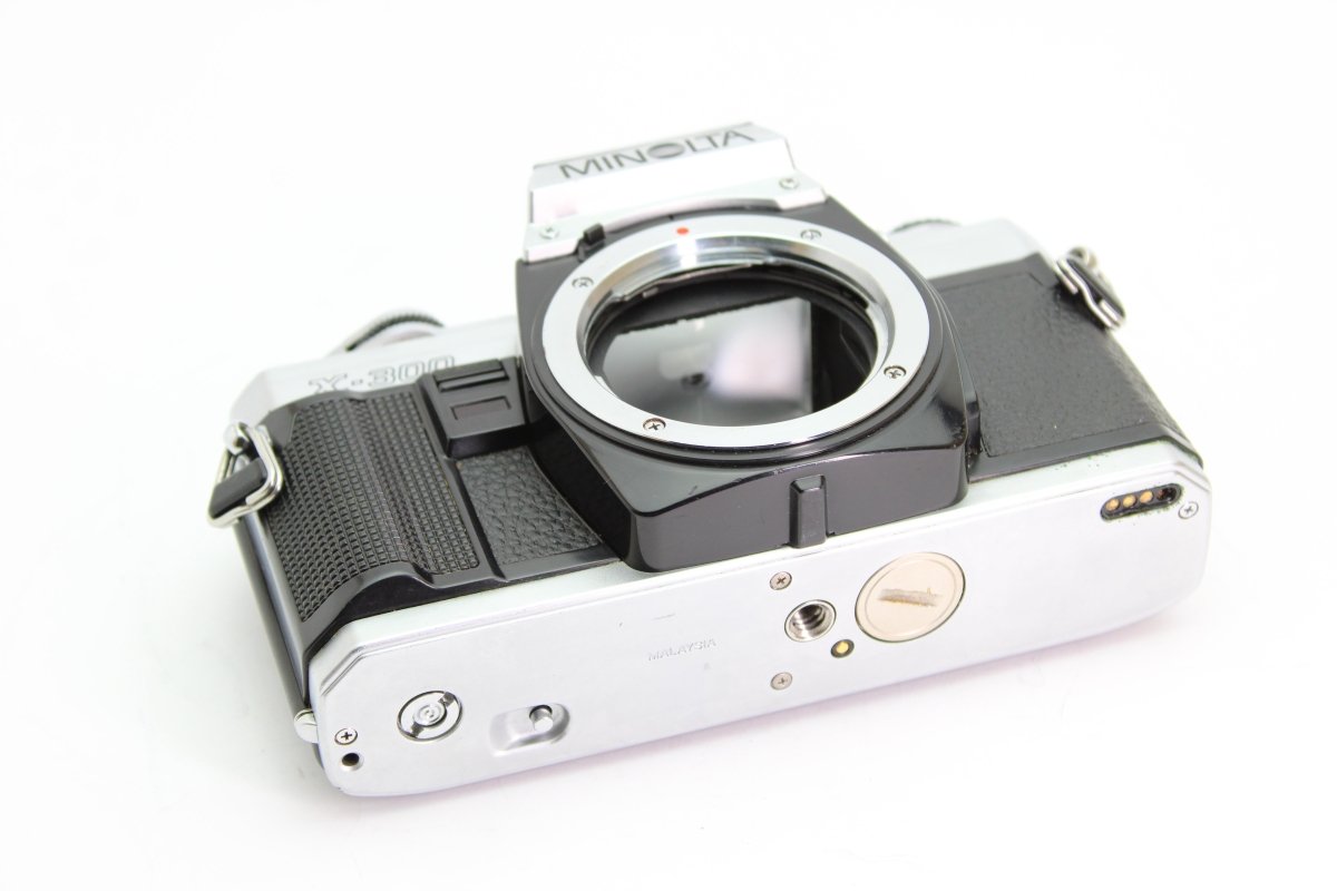 Minolta X - 300 Body (#3108) - Minolta