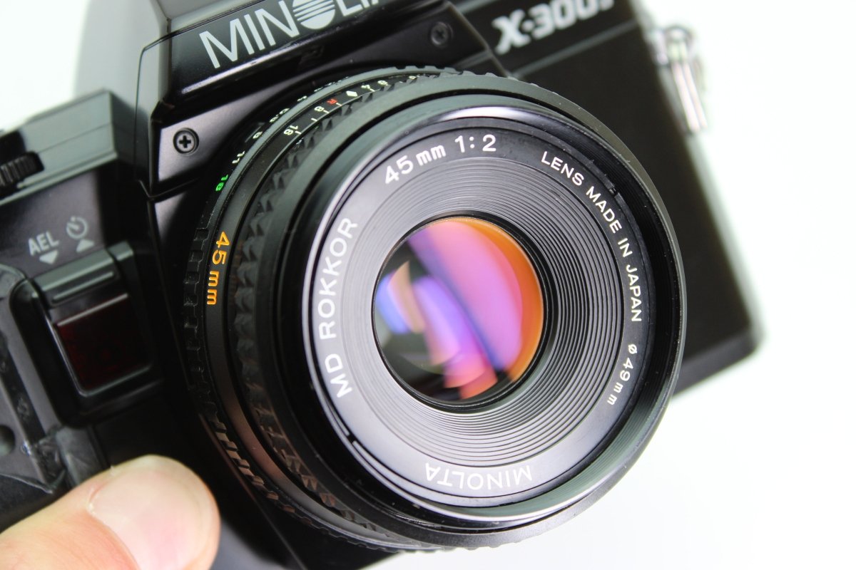 Minolta X - 300s + 45mm f2 (#3018) - Minolta