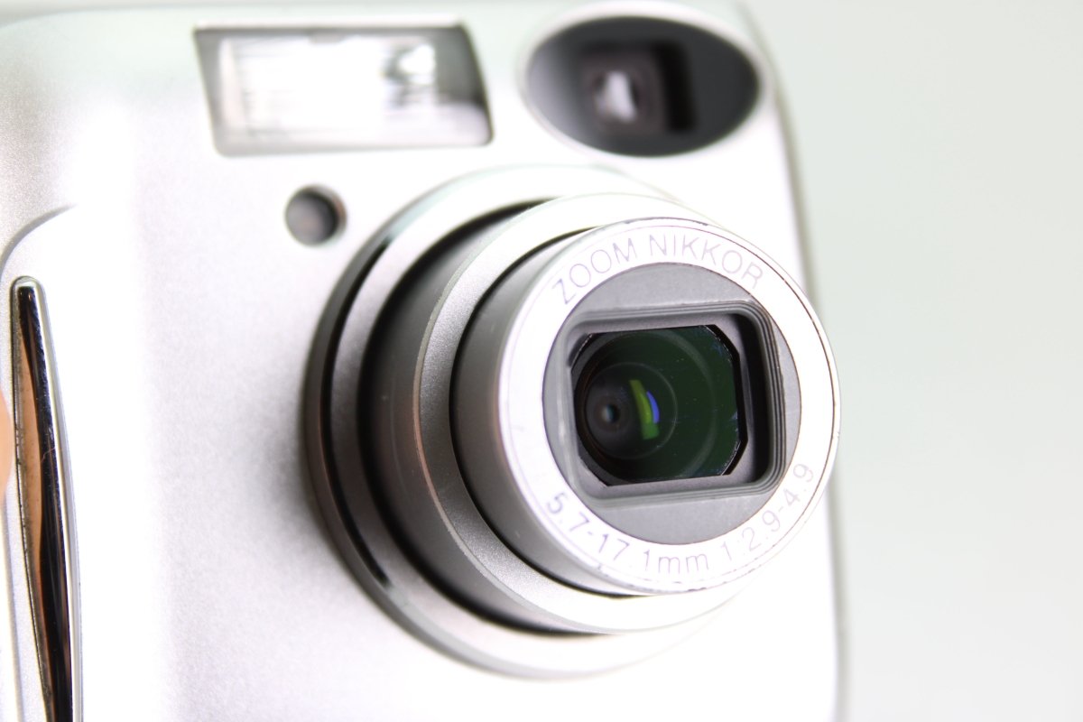 Nikon Coolpix 5600 (#3583) - Nikon