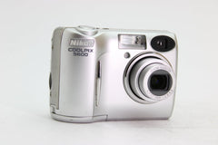 Nikon Coolpix 5600 (#3583) - Nikon