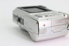 Nikon Coolpix 5900 (#3586) - Nikon