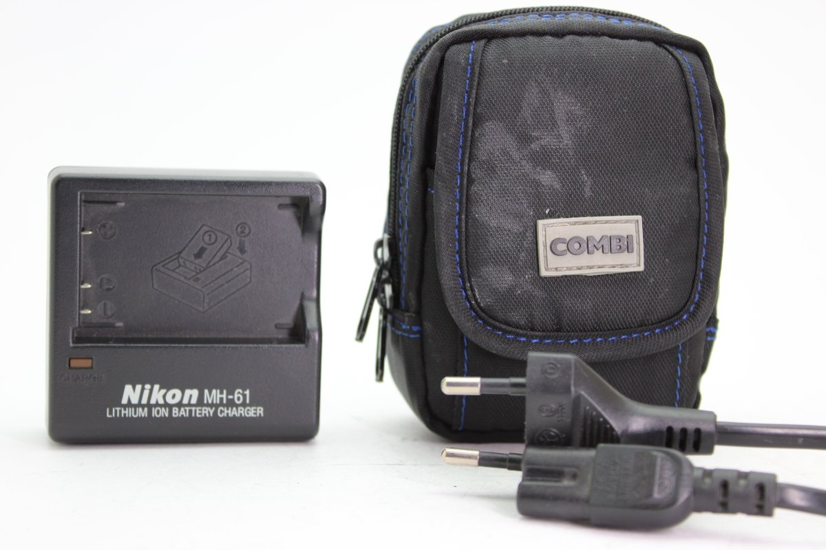 Nikon Coolpix 5900 (#3586) - Nikon